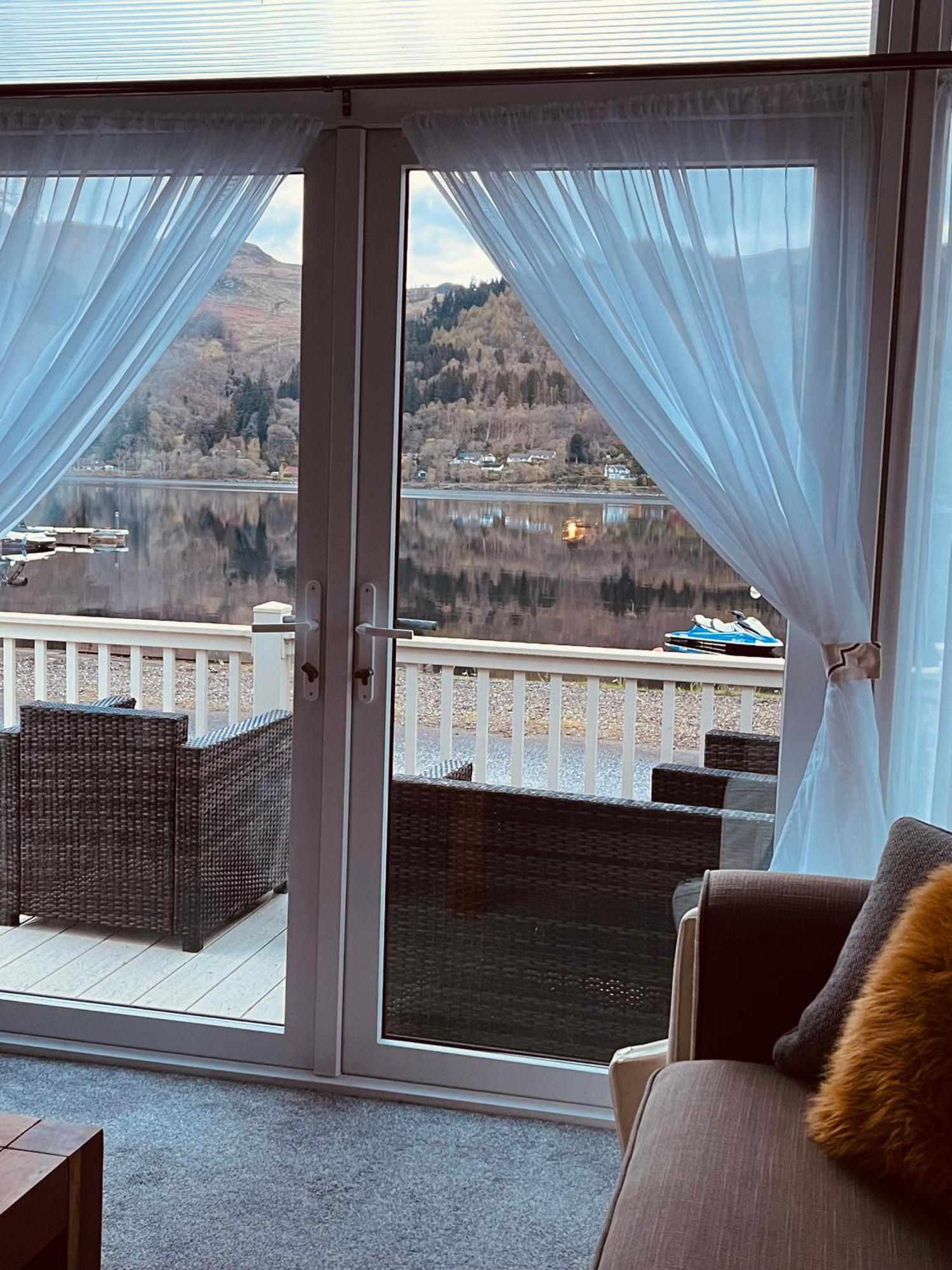 Lakewood Lodge セント・フィルカンズ エクステリア 写真