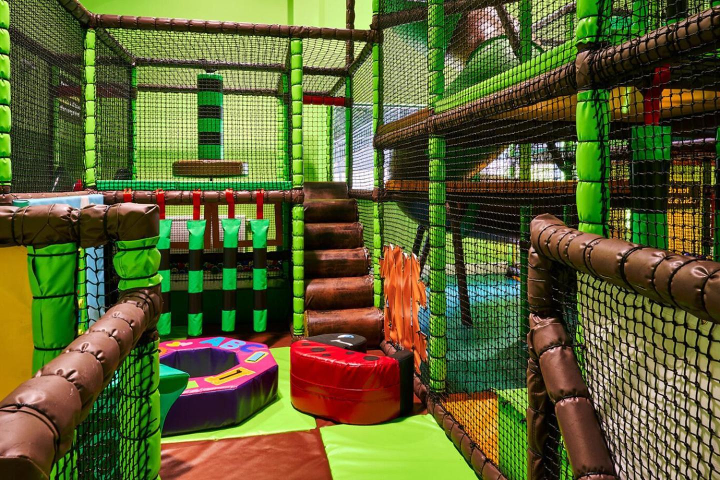 Lakewood Lodge セント・フィルカンズ エクステリア 写真